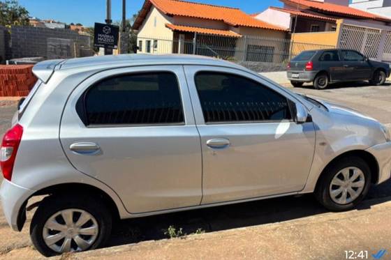 TOYOTA ETIOS 1.3 X 16V FLEX 4P MANUAL TOYOTA ETIOS 1.3 X 16V FLEX 4P MANUAL